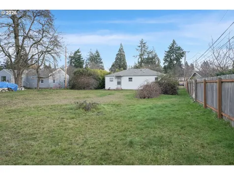 930 1st Street Springfield OR 97477