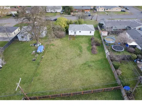930 1st Street Springfield OR 97477