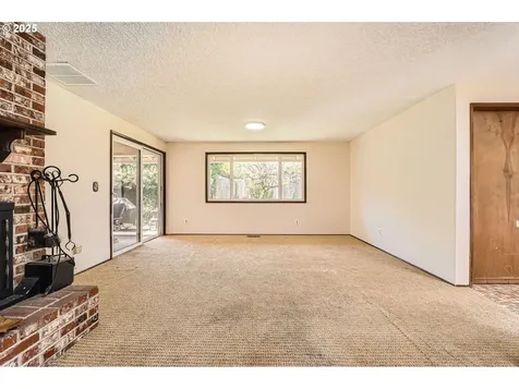 15724 NE Schuyler Street Portland OR 97230