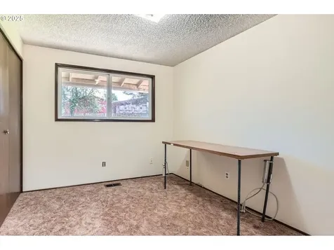 15724 NE Schuyler Street Portland OR 97230