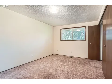 15724 NE Schuyler Street Portland OR 97230
