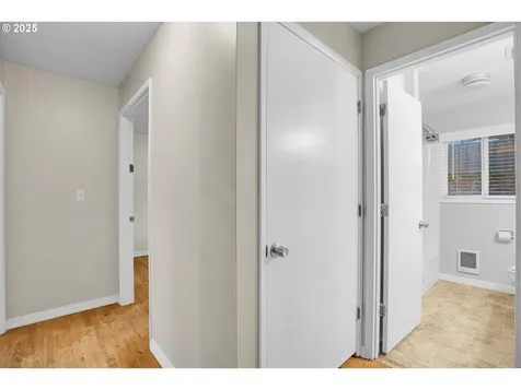 965 Cornell Avenue Gladstone OR 97027