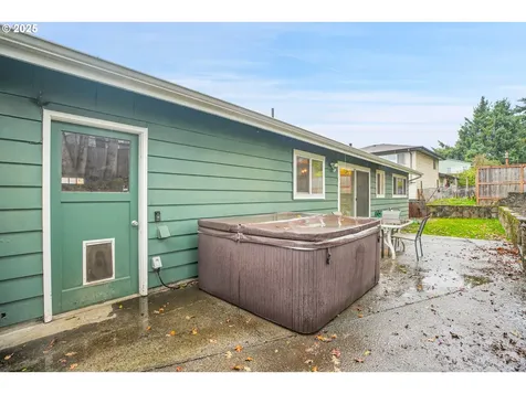 965 Cornell Avenue Gladstone OR 97027