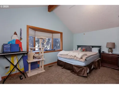1300 Indian Creek Road Hood River OR 97031