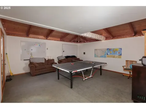 1300 Indian Creek Road Hood River OR 97031