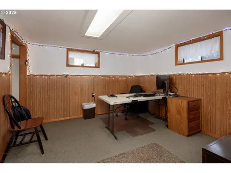 1300 Indian Creek Road Hood River OR 97031