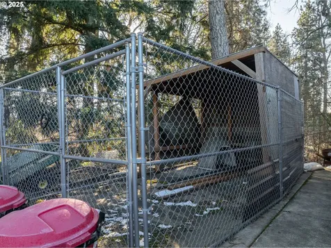 1300 Indian Creek Road Hood River OR 97031