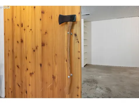 4650 NE Simpson Street Portland OR 97218