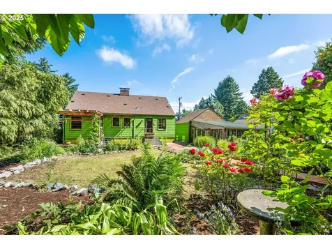 4650 NE Simpson Street Portland OR 97218