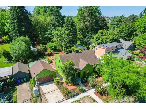 4650 NE Simpson Street Portland OR 97218