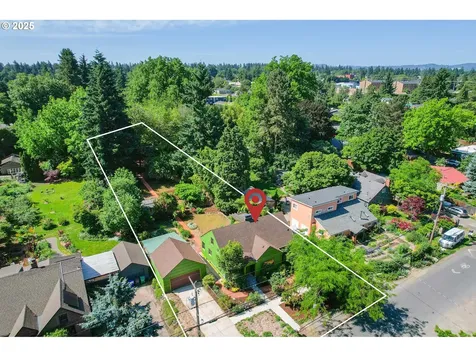4650 NE Simpson Street Portland OR 97218