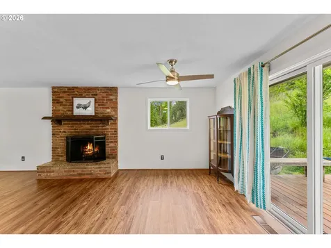 24215 NE Happy Hill Lane Newberg OR 97132