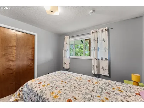 24215 NE Happy Hill Lane Newberg OR 97132