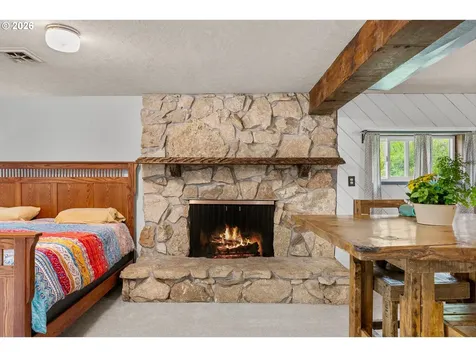 24215 NE Happy Hill Lane Newberg OR 97132