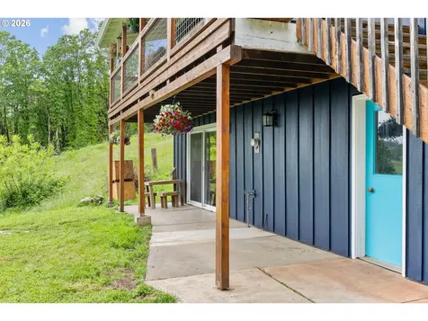 24215 NE Happy Hill Lane Newberg OR 97132