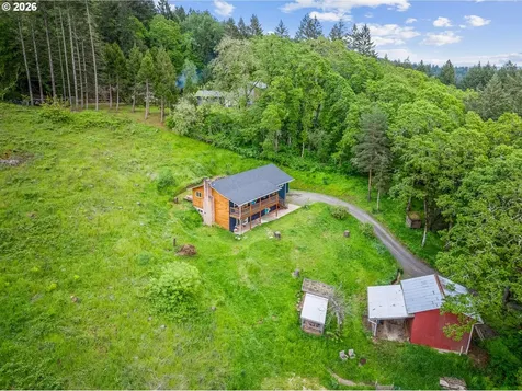 24215 NE Happy Hill Lane Newberg OR 97132