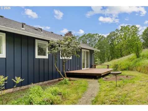 24215 NE Happy Hill Lane Newberg OR 97132