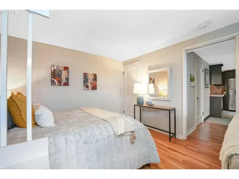 2025 SE Caruthers Street Portland OR 97214