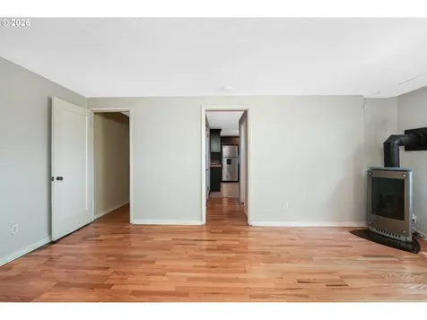 2025 SE Caruthers Street Portland OR 97214
