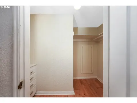 2025 SE Caruthers Street Portland OR 97214