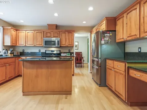 5333 NW Lianna Way Portland OR 97229