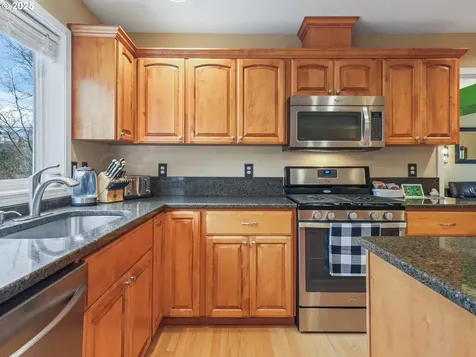 5333 NW Lianna Way Portland OR 97229