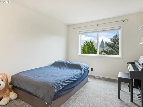 5333 NW Lianna Way Portland OR 97229
