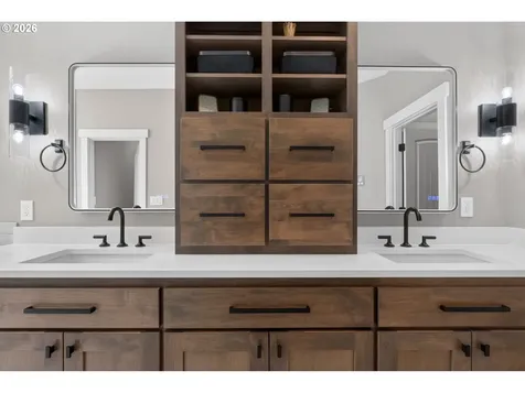 5201 NE 259th Circle Ridgefield WA 98642