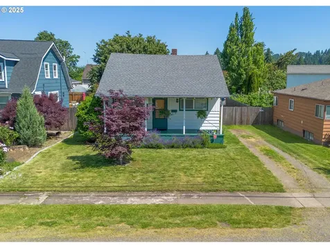 8605 NE Hassalo Street Portland OR 97220