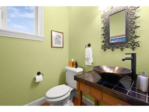 2443 N 3rd Street Washougal WA 98671
