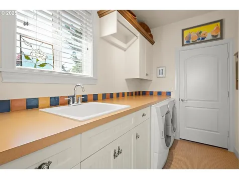 2443 N 3rd Street Washougal WA 98671