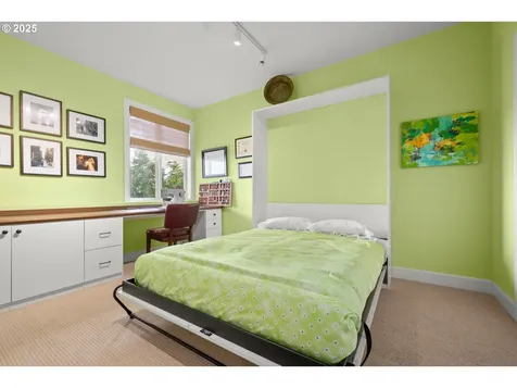 2443 N 3rd Street Washougal WA 98671