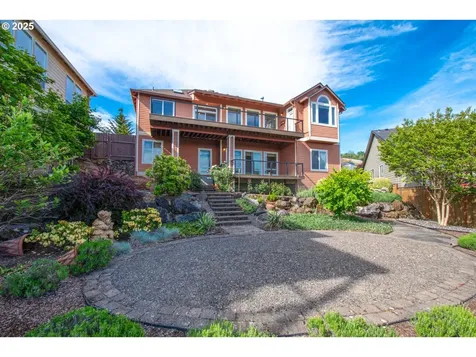 2443 N 3rd Street Washougal WA 98671