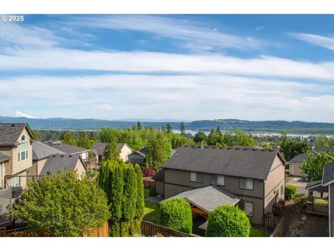 2443 N 3rd Street Washougal WA 98671