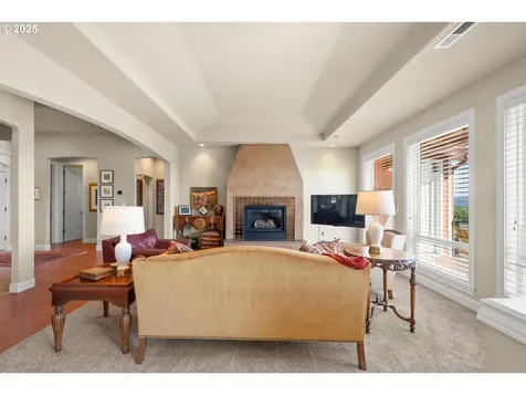 2443 N 3rd Street Washougal WA 98671