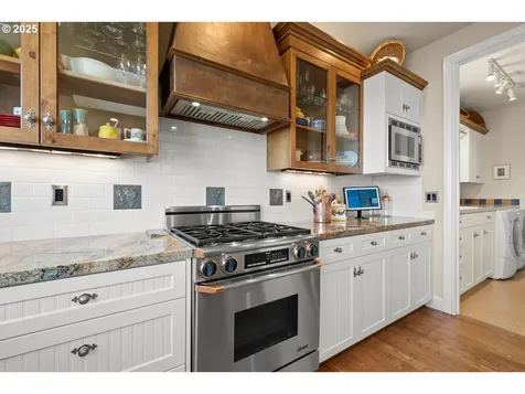 2443 N 3rd Street Washougal WA 98671