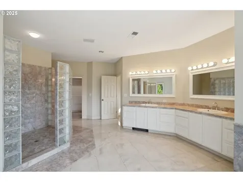 24925 SW Ladd Hill Road Sherwood OR 97140