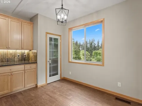 860 N P Street Washougal WA 98671