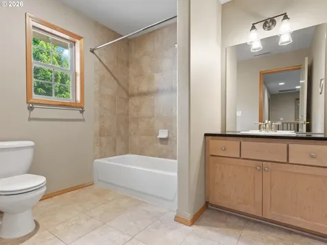 860 N P Street Washougal WA 98671