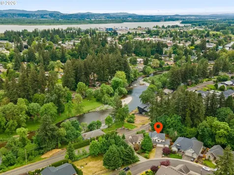 860 N P Street Washougal WA 98671