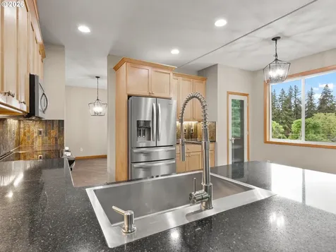 860 N P Street Washougal WA 98671