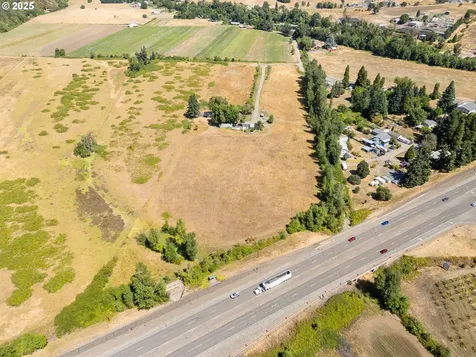 308 Helweg Road Winston OR 97496