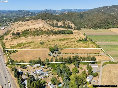 308 Helweg Road Winston OR 97496