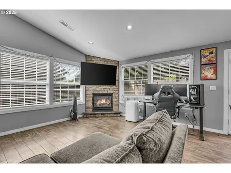 13802 NE 33rd Circle Vancouver WA 98682
