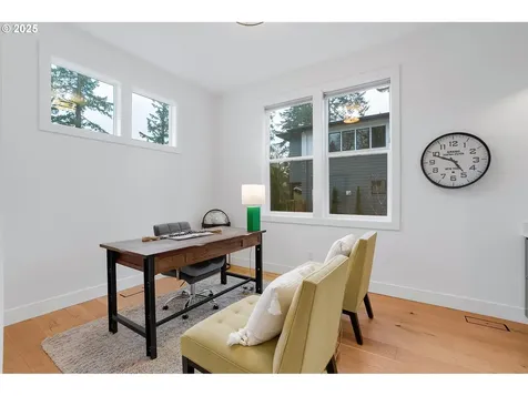 4440 Upper Drive Lake Oswego OR 97035