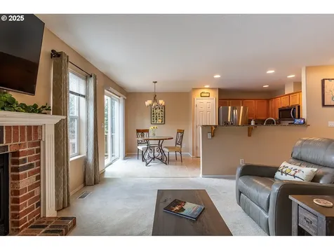 152 NE Autumnwood Terrace Hillsboro OR 97124