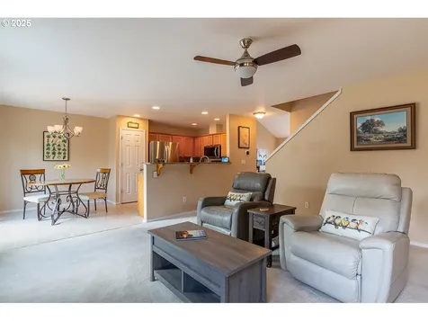 152 NE Autumnwood Terrace Hillsboro OR 97124