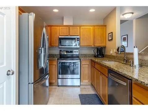 152 NE Autumnwood Terrace Hillsboro OR 97124
