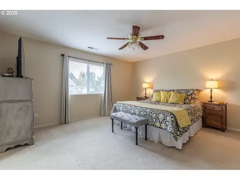 152 NE Autumnwood Terrace Hillsboro OR 97124