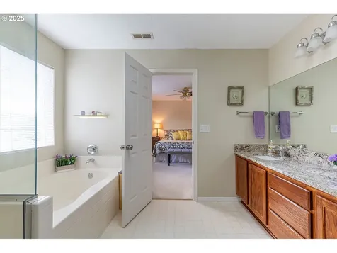 152 NE Autumnwood Terrace Hillsboro OR 97124